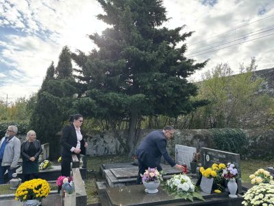 Polaganje vijenaca i odavanje počasti preminulima uoči blagdana Svih svetih Polaganje vijenaca i odavanje počasti preminulima uoči blagdana Svih svetih