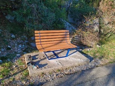 Omiljena kostrenska šetnica opremljena novim klupama