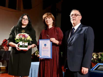 Svečana sjednica u Kostreni: Vojislavu Arnautovu nagrada za životno djelo