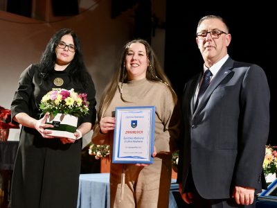 Svečana sjednica u Kostreni: Vojislavu Arnautovu nagrada za životno djelo