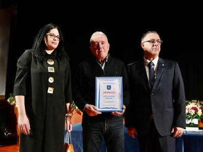 Svečana sjednica u Kostreni: Vojislavu Arnautovu nagrada za životno djelo