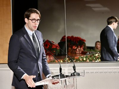 Svečana sjednica u Kostreni: Vojislavu Arnautovu nagrada za životno djelo